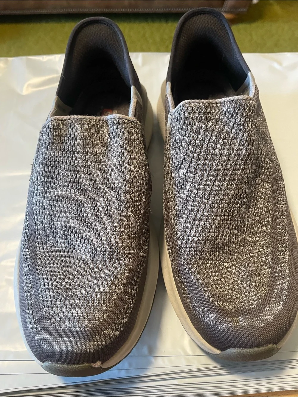 Skechers  Men’s Slip-Ins Neville Slip On  Sneaker Size 10  Gray